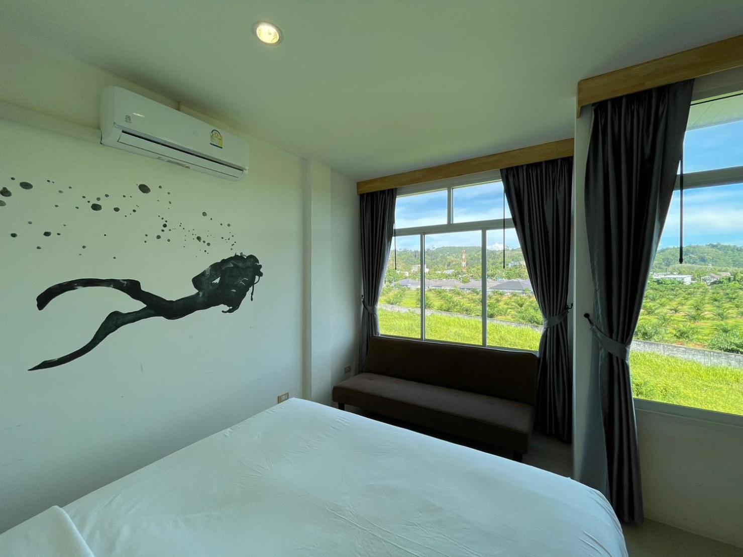 Dwell Phuket Airport Hotel At Naiyang Nai Yang Beach Esterno foto