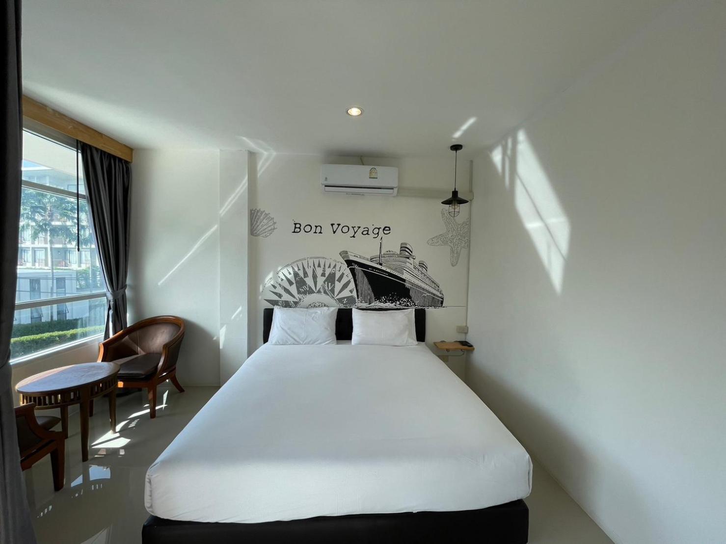 Dwell Phuket Airport Hotel At Naiyang Nai Yang Beach Esterno foto